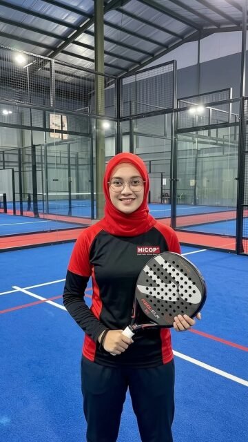 Membangun gym modern atau padel club di Jakarta, Tangerang, Bekasi, Surabaya, Bali atau kota besar lainnya wajib banget punya fasilitas recovery yang beda, salah satunya ice bath therapy. 

Member tidak hanya mencari area latihan, tetapi juga fasilitas post-workout recovery yang berkualitas.

Salah satu fasilitas yang paling dicari adalah ice bath therapy, namun, menyediakan cold plunge tub saja tidak cukup jika suhu air sulit dijaga dingin stabil saat digunakan bergantian oleh banyak member.

Solusi Recovery Komersial HiCOP Ice Bath Chiller

Untuk kebutuhan gym komersial, sports club dan recovery center, HiCOP Ice Bath Chiller menghadirkan kontrol suhu presisi

Pendinginan Ekstrem hingga 0°C
Mampu menurunkan temperatur air hingga membentuk lapisan es alami.

Suhu Stabil untuk Komersial
Menjaga temperatur dingin optimal tanpa repot bolak-balik mengisi es batu manual (continuous commercial use).

Efisiensi Energi & Sirkulasi Higienis
Dilengkapi sistem filtrasi dan pendinginan terintegrasi yang hemat daya untuk operasional harian klub.

Meningkatkan Nilai Fasilitas
Menjadikan padel club atau gym kamu destinasi lengkap (Train, Recover and Repeat.)

Siap Upgrade Fasilitas Recovery Bisnis kamu?

Konsultasikan kebutuhan instalasi chiller cold plunge untuk project gym, padel court, wellness spa atau athletic club kamu di seluruh Indonesia.

📩 DM kami sekarang atau tinggalkan pesan di kolom komentar untuk estimasi kapasitas dan spesifikasi unit yang sesuai dengan layout project kamu.

#HiCOP #IceBathChiller #ColdPlungeIndonesia #GymIndonesia #PadelIndonesia #PadelClubJakarta #RecoveryFacility #CommercialChiller #WellnessFacility #SportsRecovery